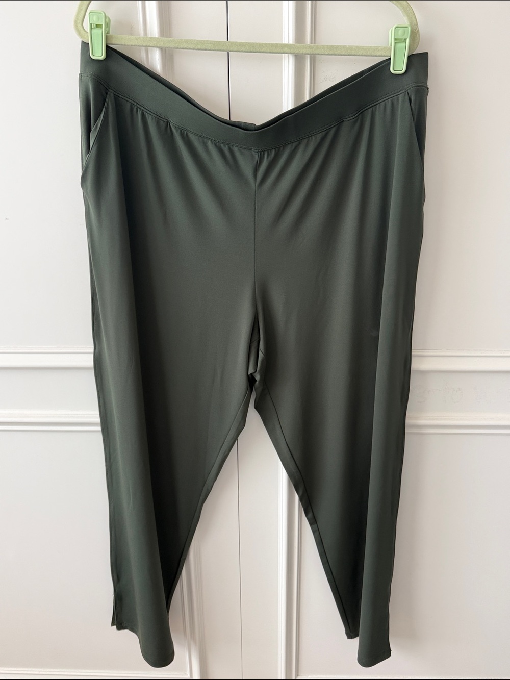 H by Halston Olive Green Stretch V‑Waist Trousers